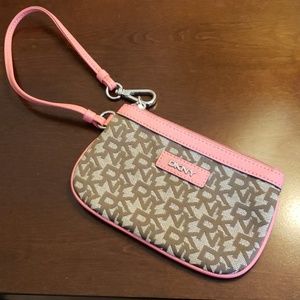 Wristlet